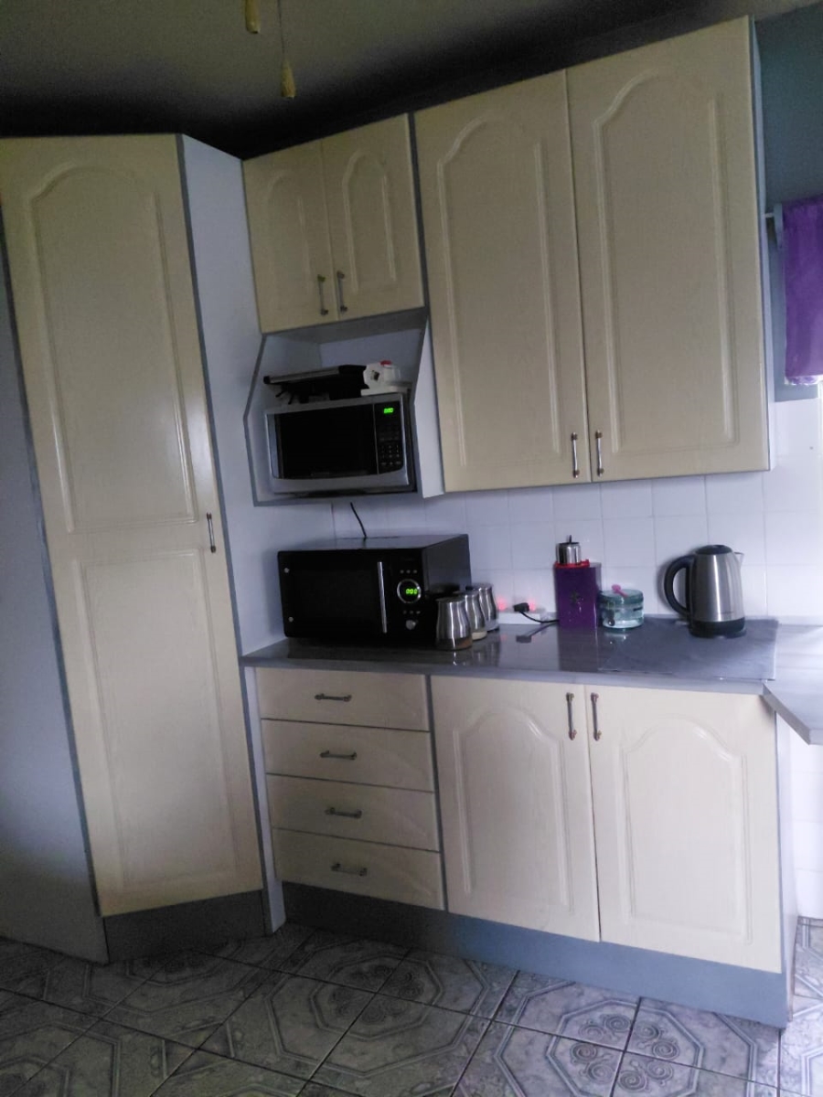 3 Bedroom Property for Sale in Oranjeville Free State